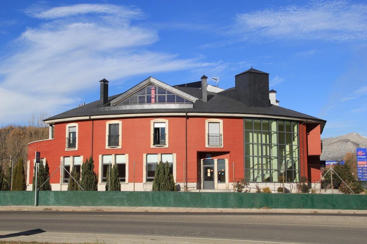 Hotel Tremazal Гуардо Екстериор снимка